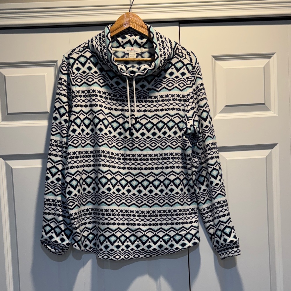 Vineyard Vines Black and White Patterned Cowl Neck Sweater